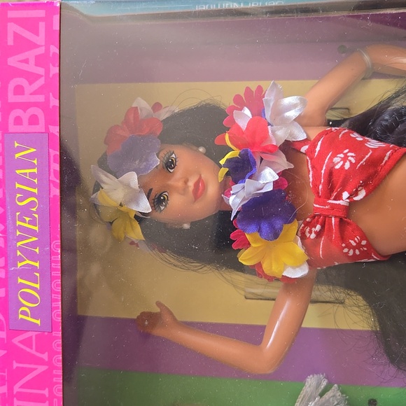 Barbie Dolls of the World Limited Edition Set - Picture 11 of 12